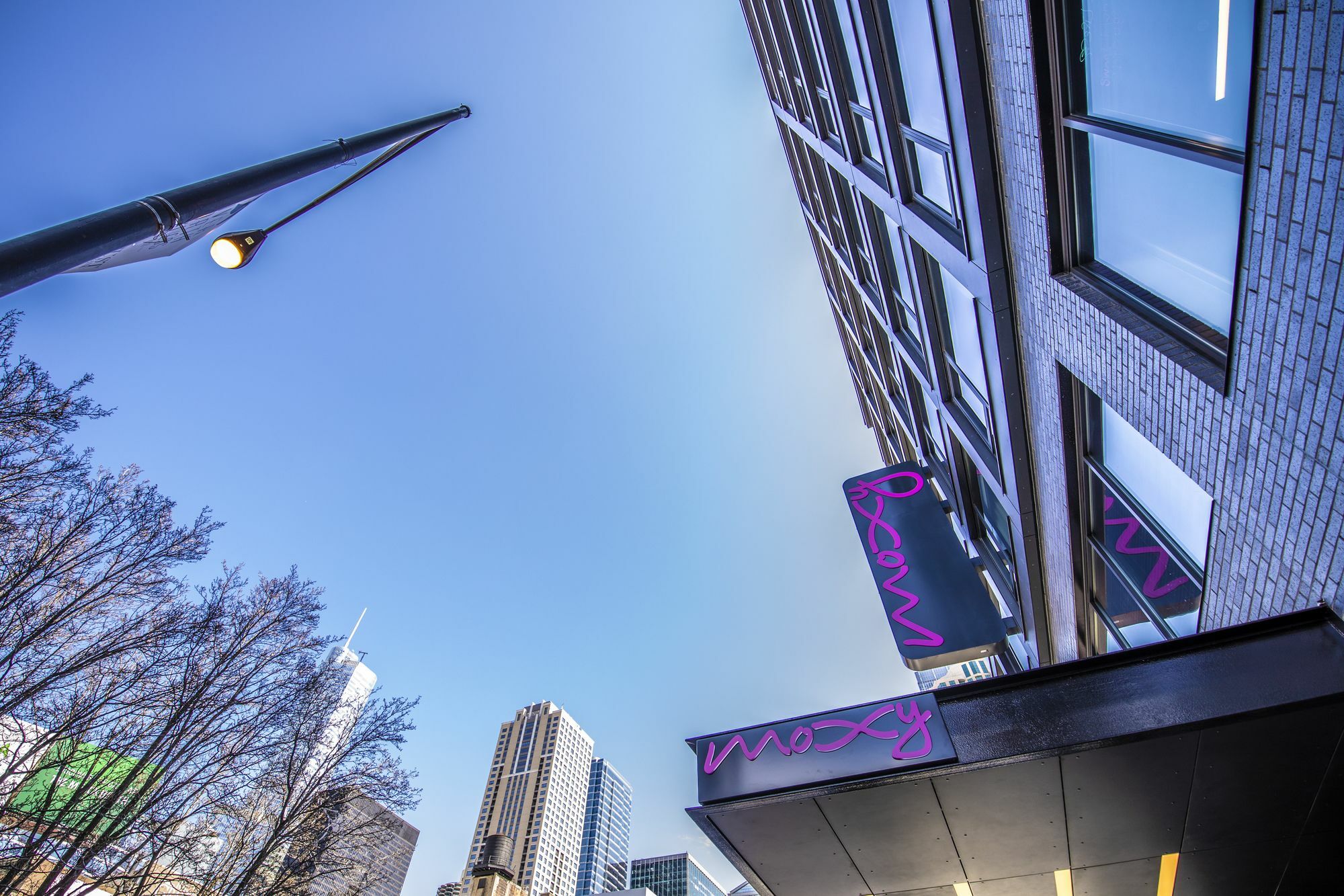 Moxy Chicago Downtown Hotel Exterior photo